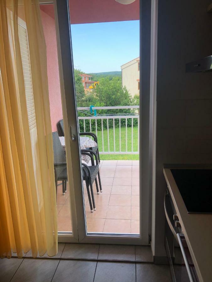 Apartman Snjezana Malinska Eksteriør billede